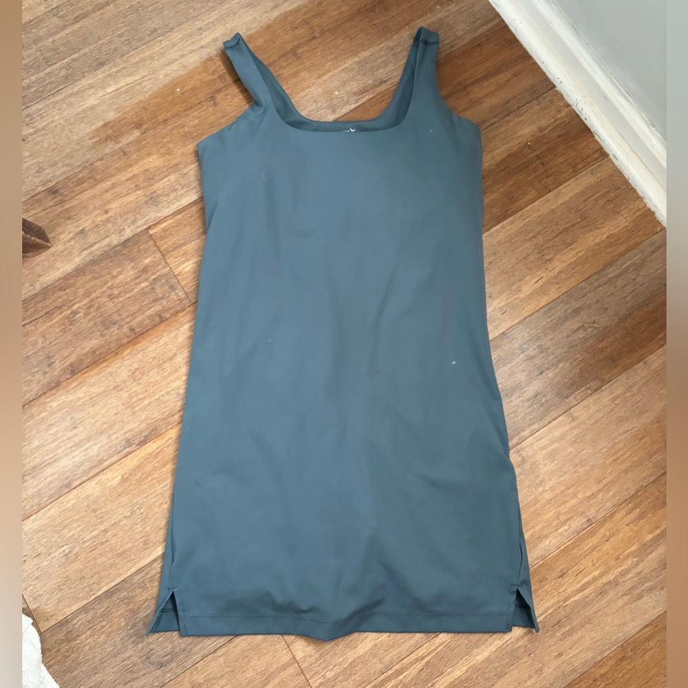 ☀️ Old Navy • Active Powersoft Dress